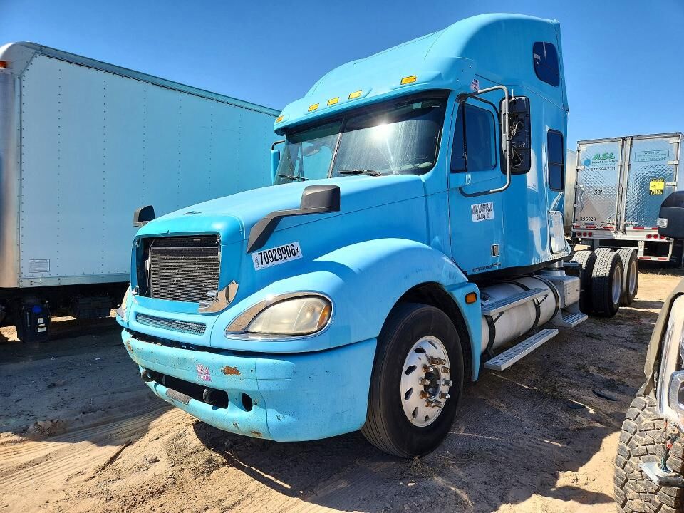 2006 FREIGHTLINER Columbia