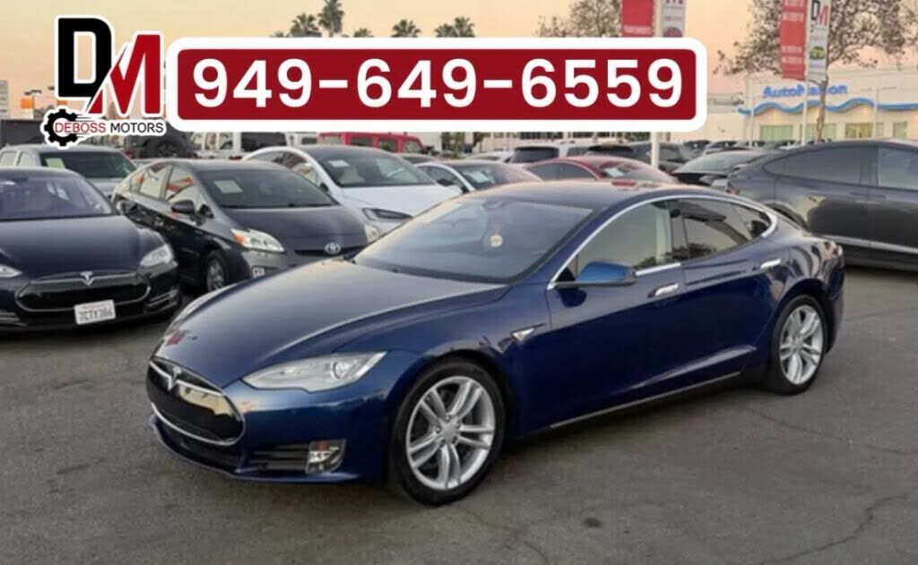 2015 TESLA Model S