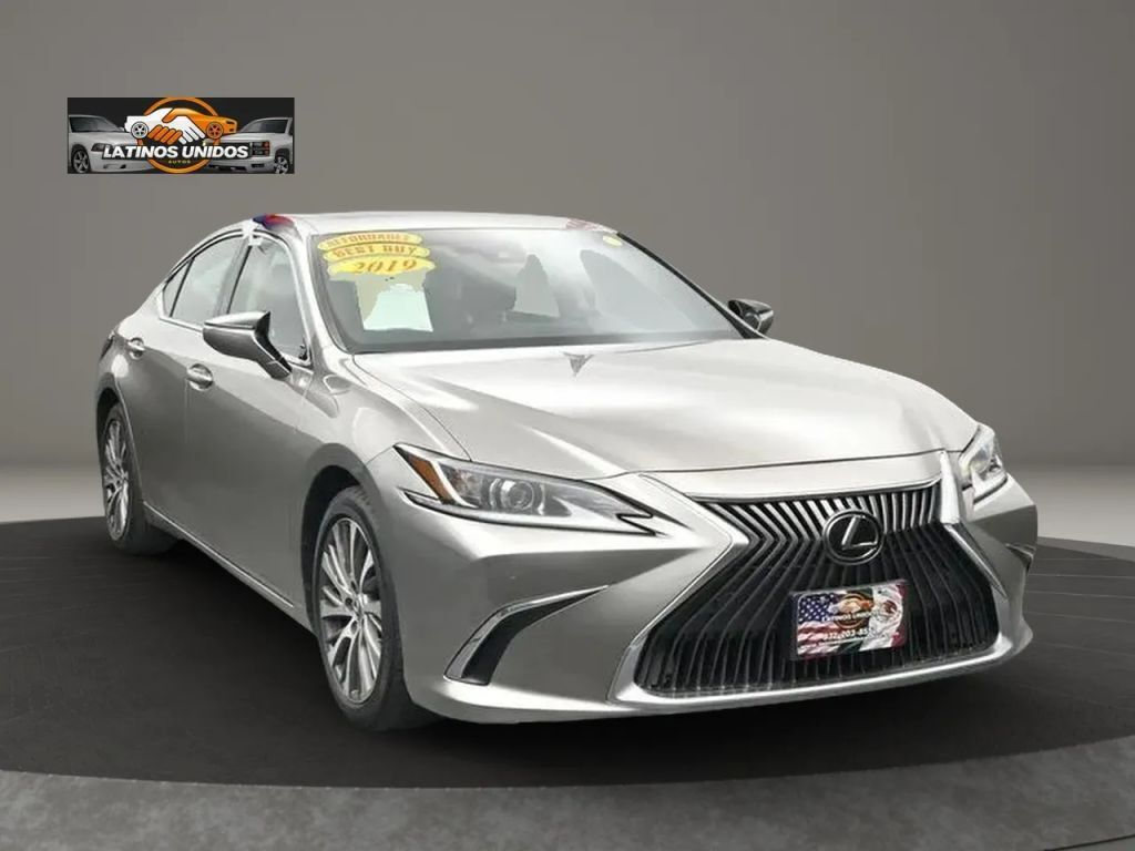 2019 LEXUS ES