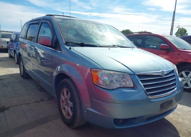 2010 CHRYSLER Town and Country