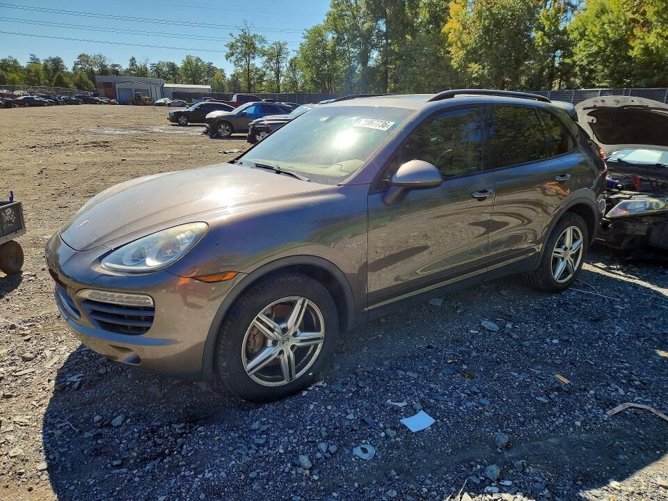2012 PORSCHE Cayenne