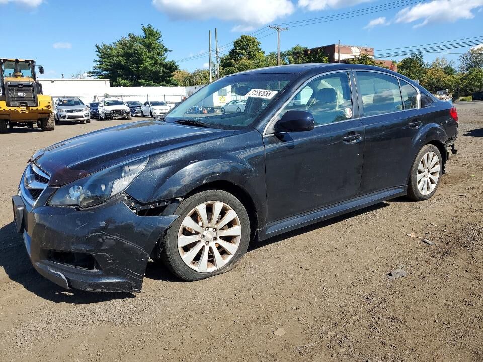 2010 SUBARU Legacy