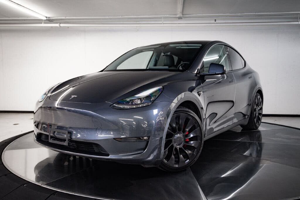 2022 TESLA Model Y