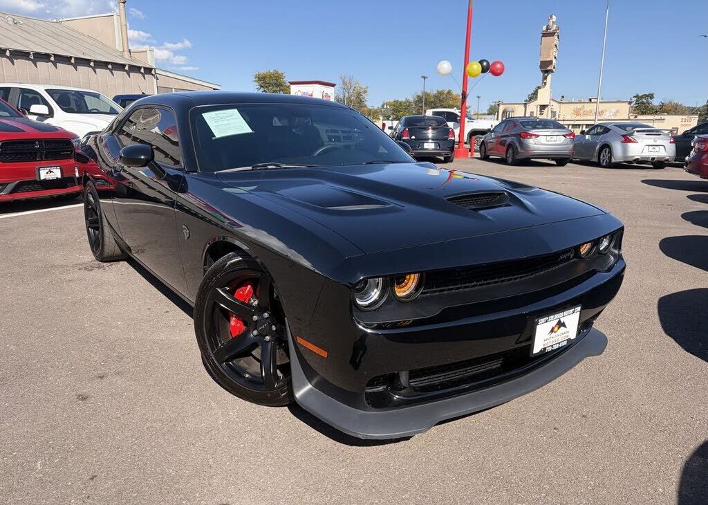 2017 DODGE Challenger