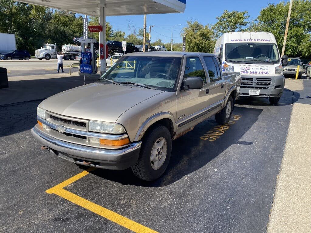 2002 CHEVROLET S-10 Pickup