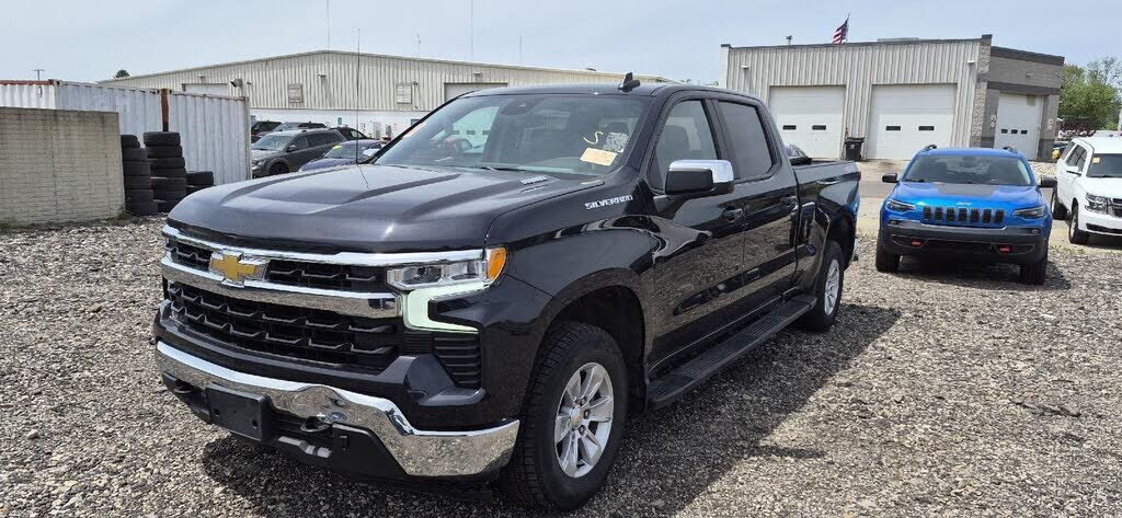 2023 CHEVROLET Silverado