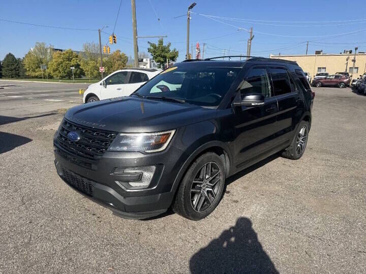 2017 FORD Explorer