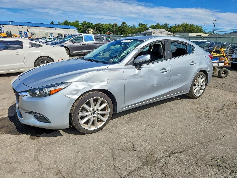 2017 MAZDA Mazda3