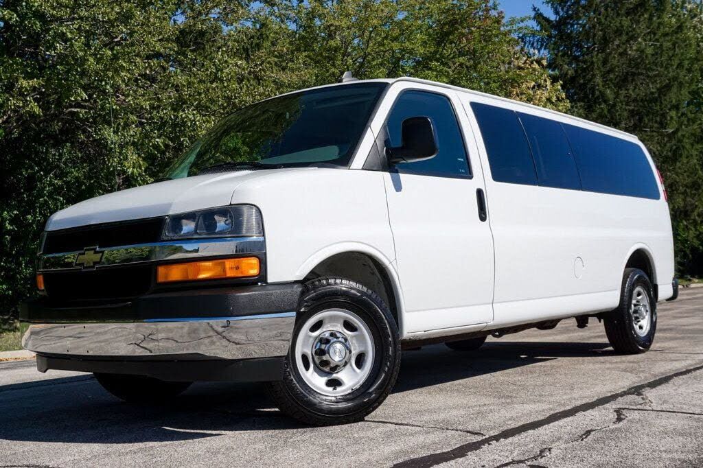 2017 CHEVROLET Express