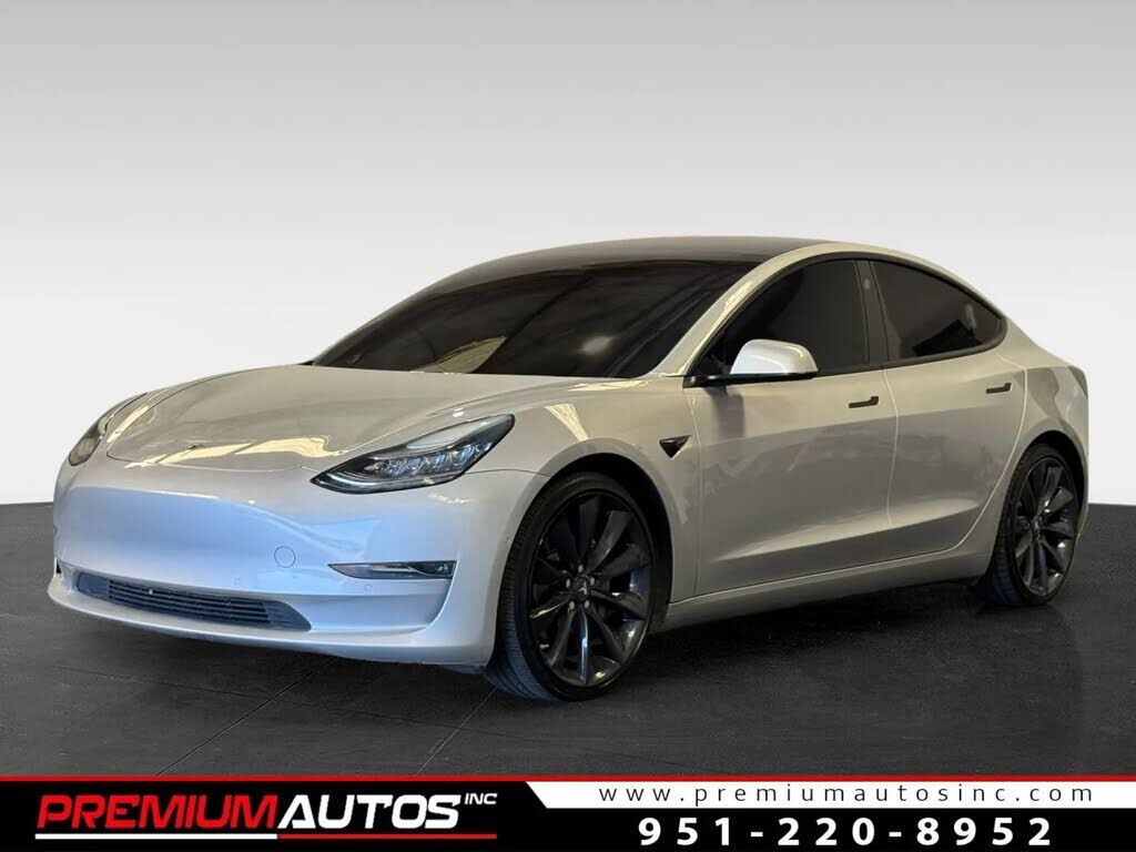 2018 TESLA Model 3
