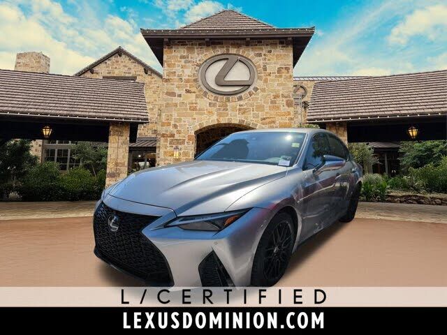 2023 LEXUS IS
