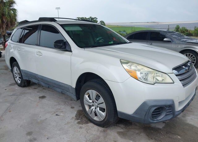 2013 SUBARU Outback