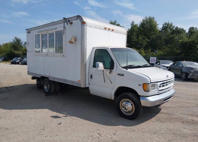 2000 FORD E-350