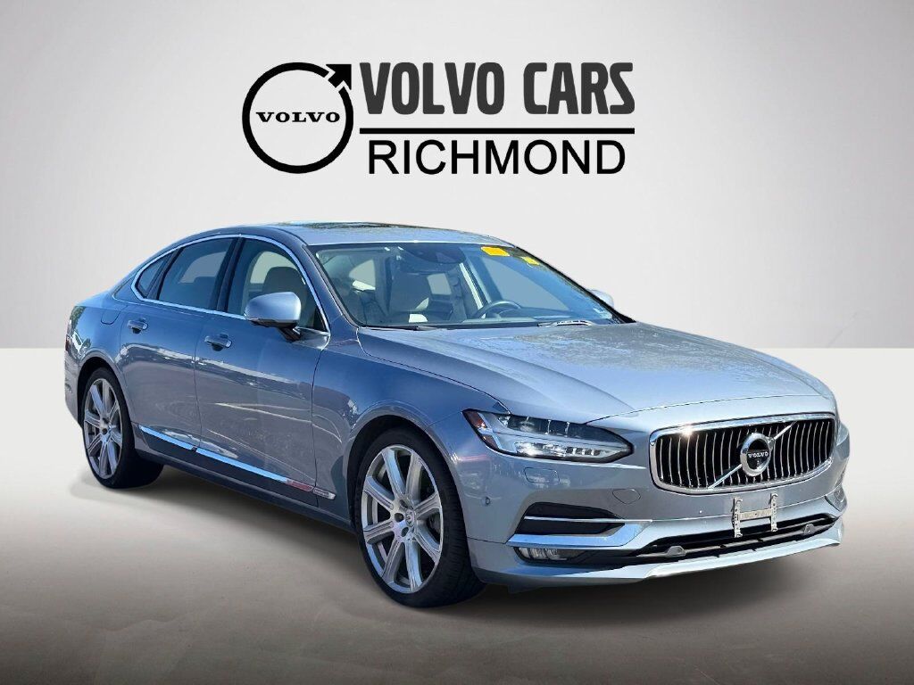 2017 VOLVO S90
