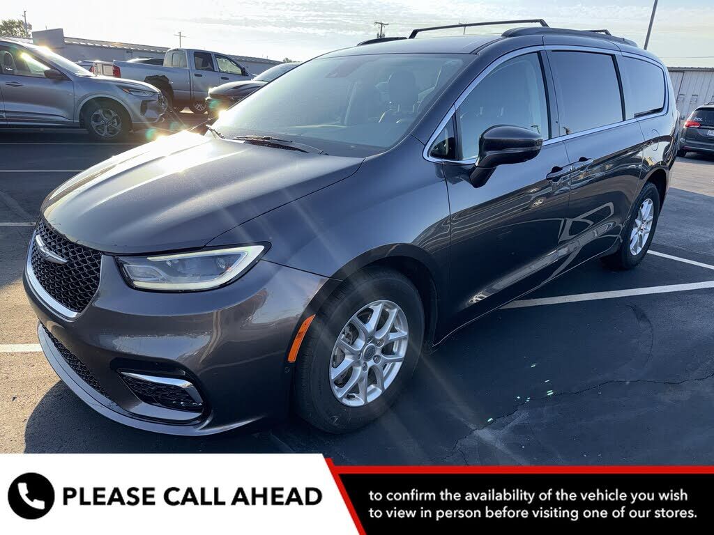 2022 CHRYSLER Pacifica
