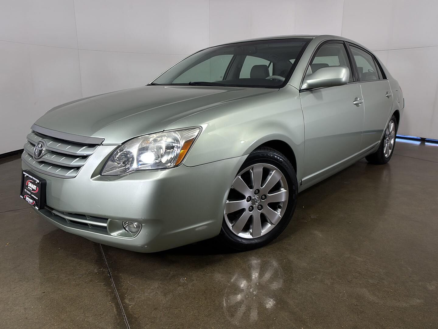 2006 TOYOTA Avalon