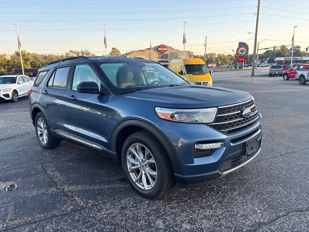 2020 FORD Explorer