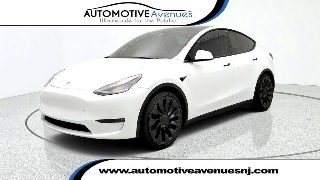 2022 TESLA Model Y