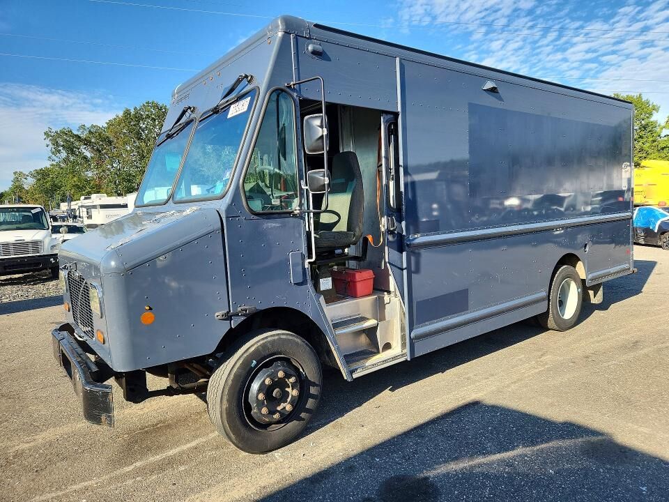 2020 FREIGHTLINER MT 45G Front Gasoline Engine Walk in Van Chassis