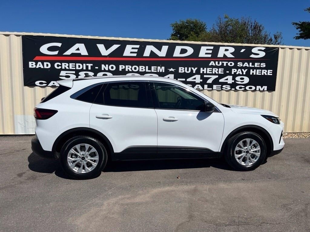 2024 FORD Escape