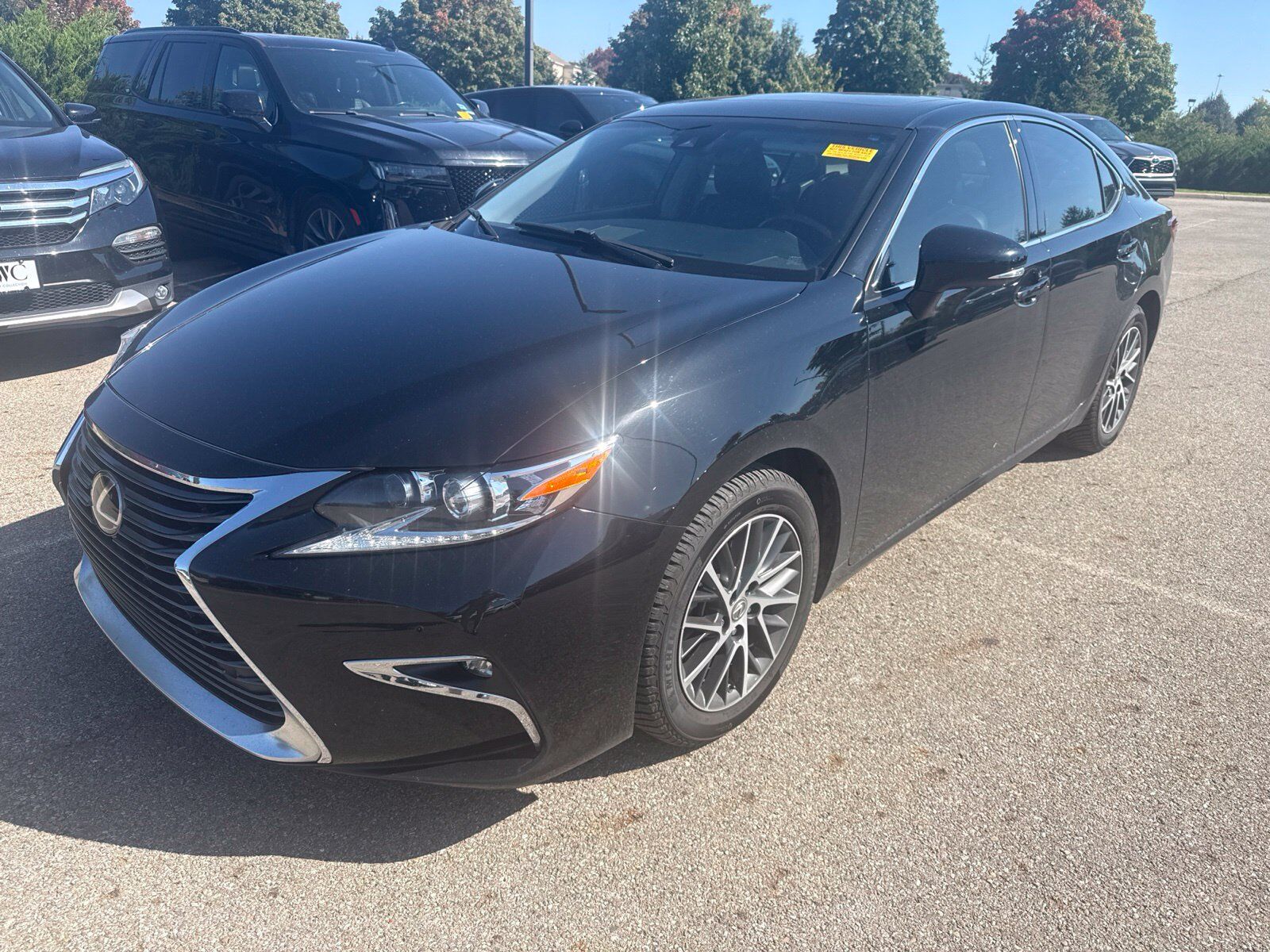 2016 LEXUS ES