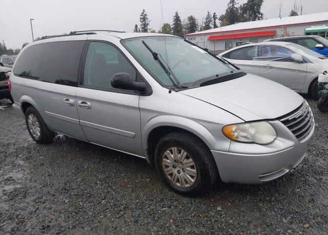2006 CHRYSLER Town and Country