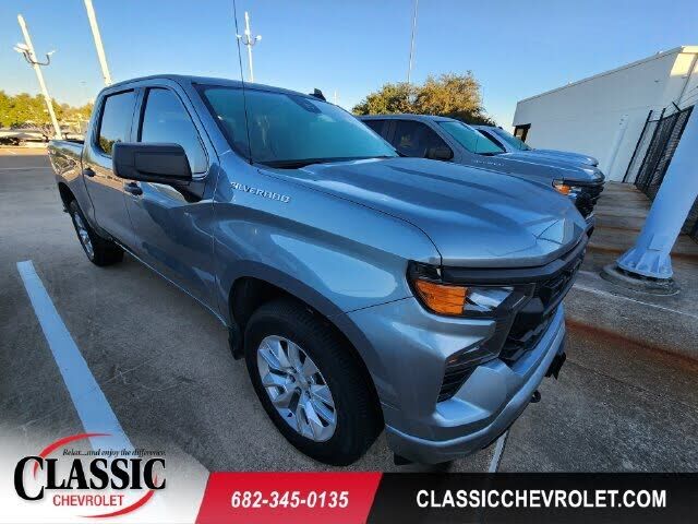 2024 CHEVROLET Silverado