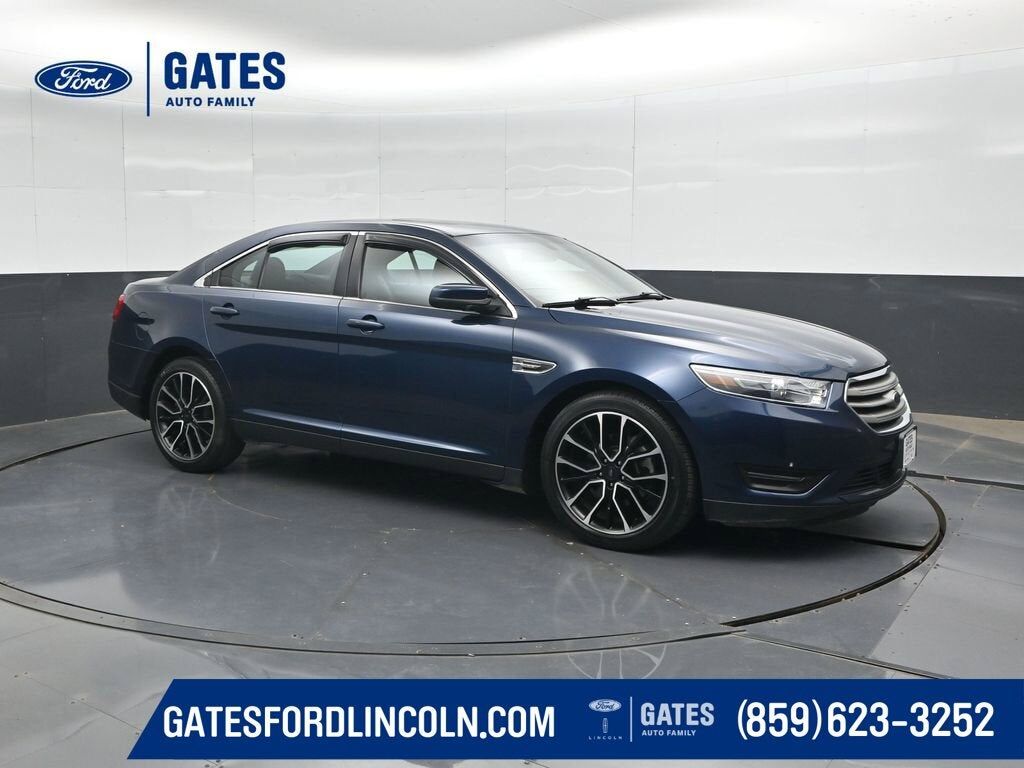 2017 FORD Taurus