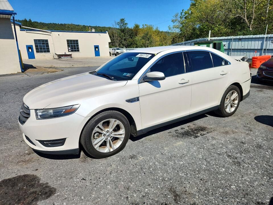 2015 FORD Taurus