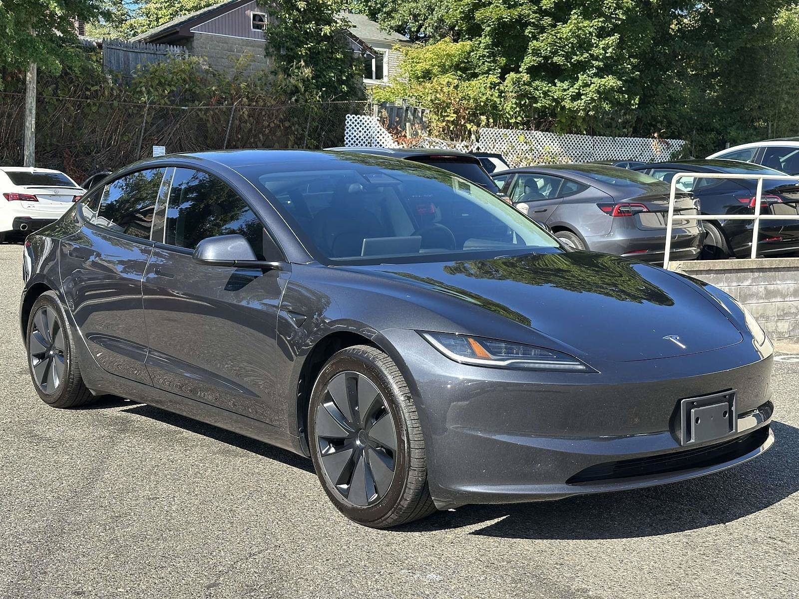 2024 TESLA Model 3