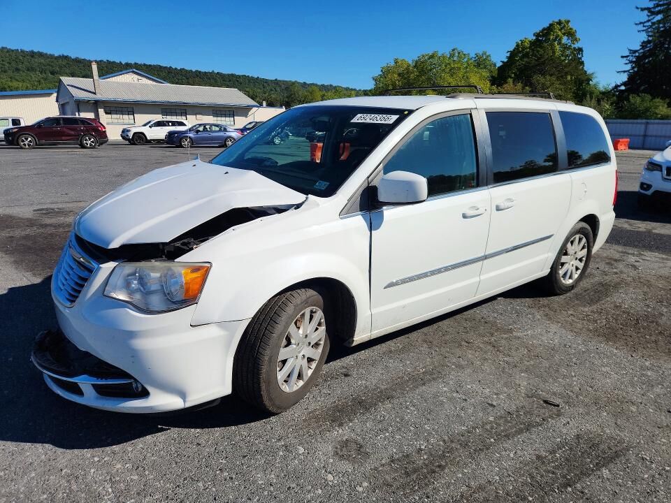 2014 CHRYSLER Town and Country
