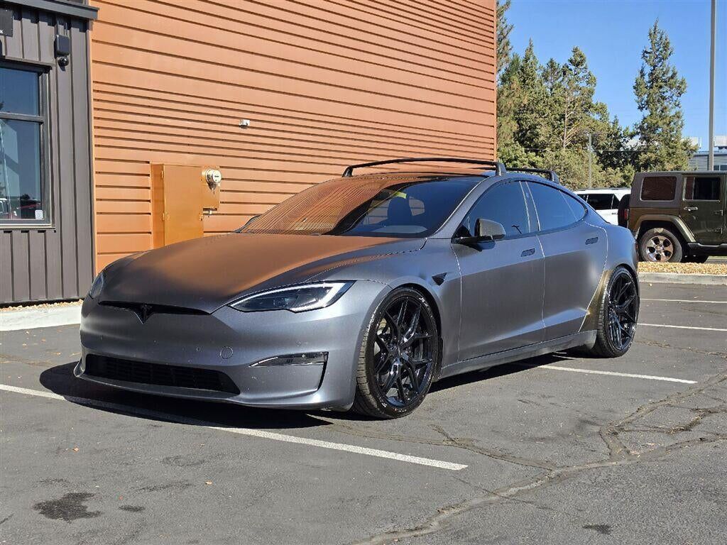 2022 TESLA Model S