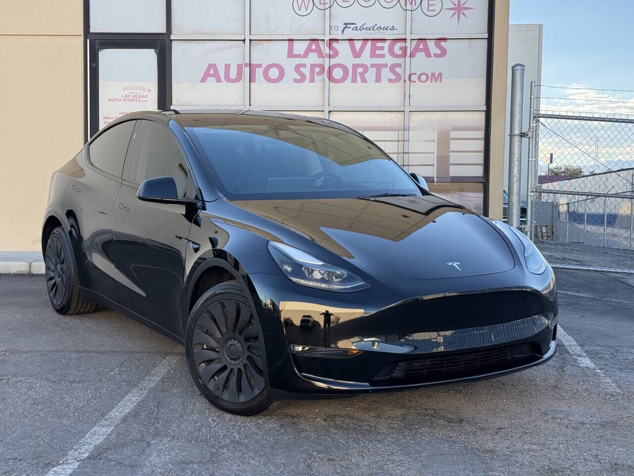 2023 TESLA Model Y