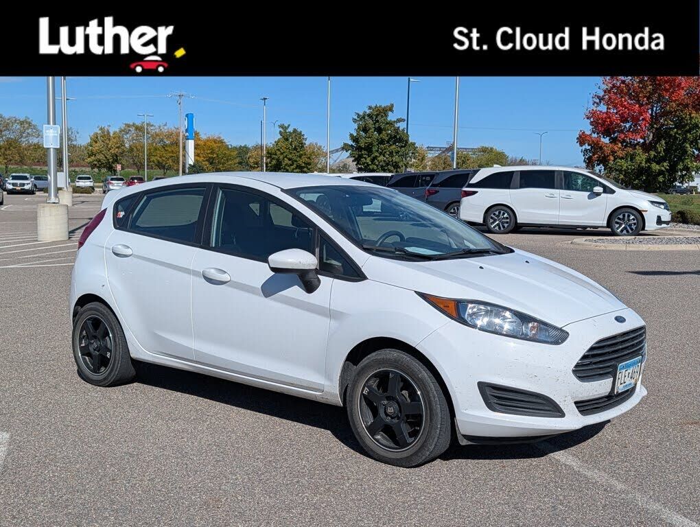 2017 FORD Fiesta