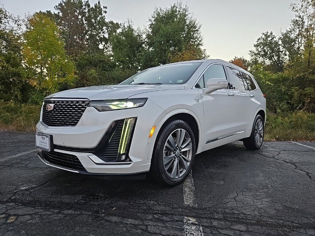 2022 CADILLAC XT6