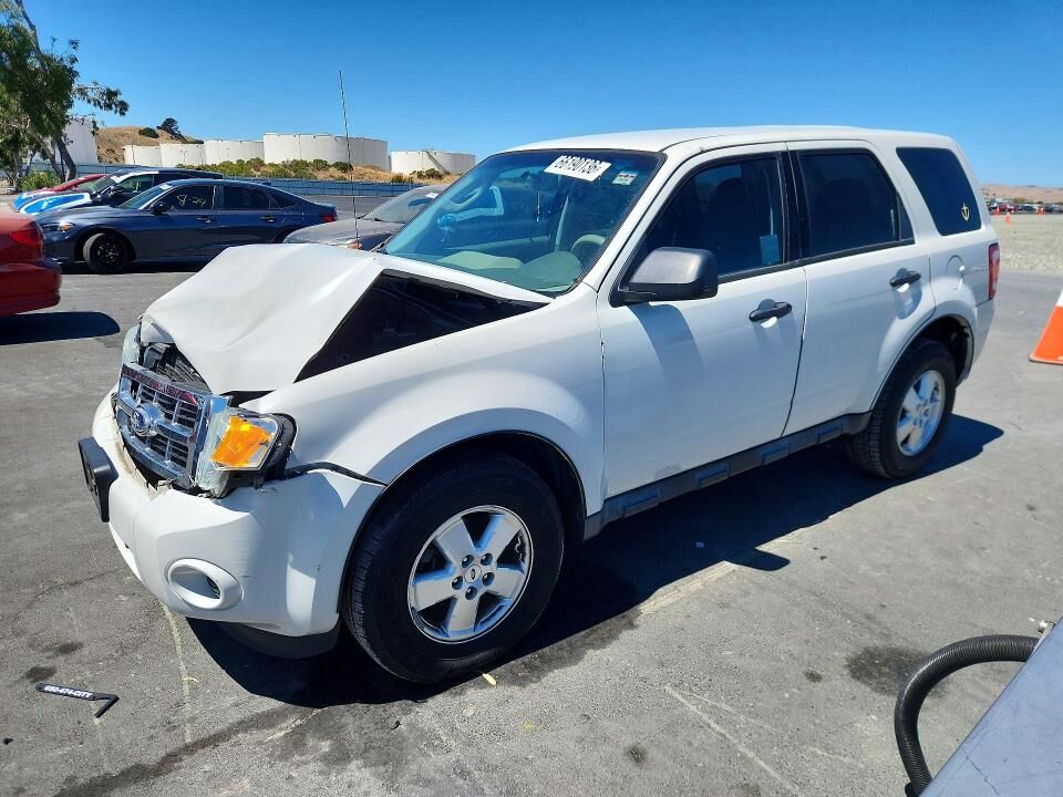 2011 FORD Escape