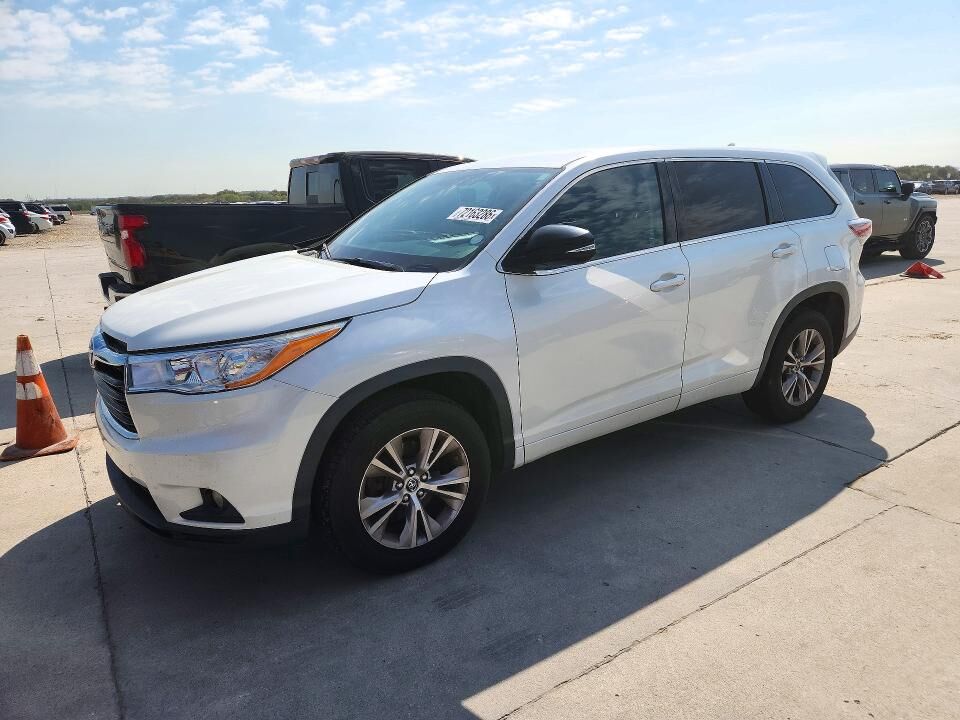 2016 TOYOTA Highlander