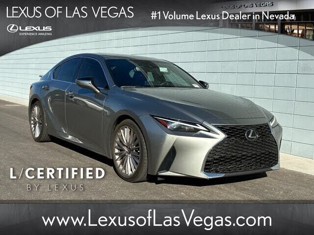 2022 LEXUS IS