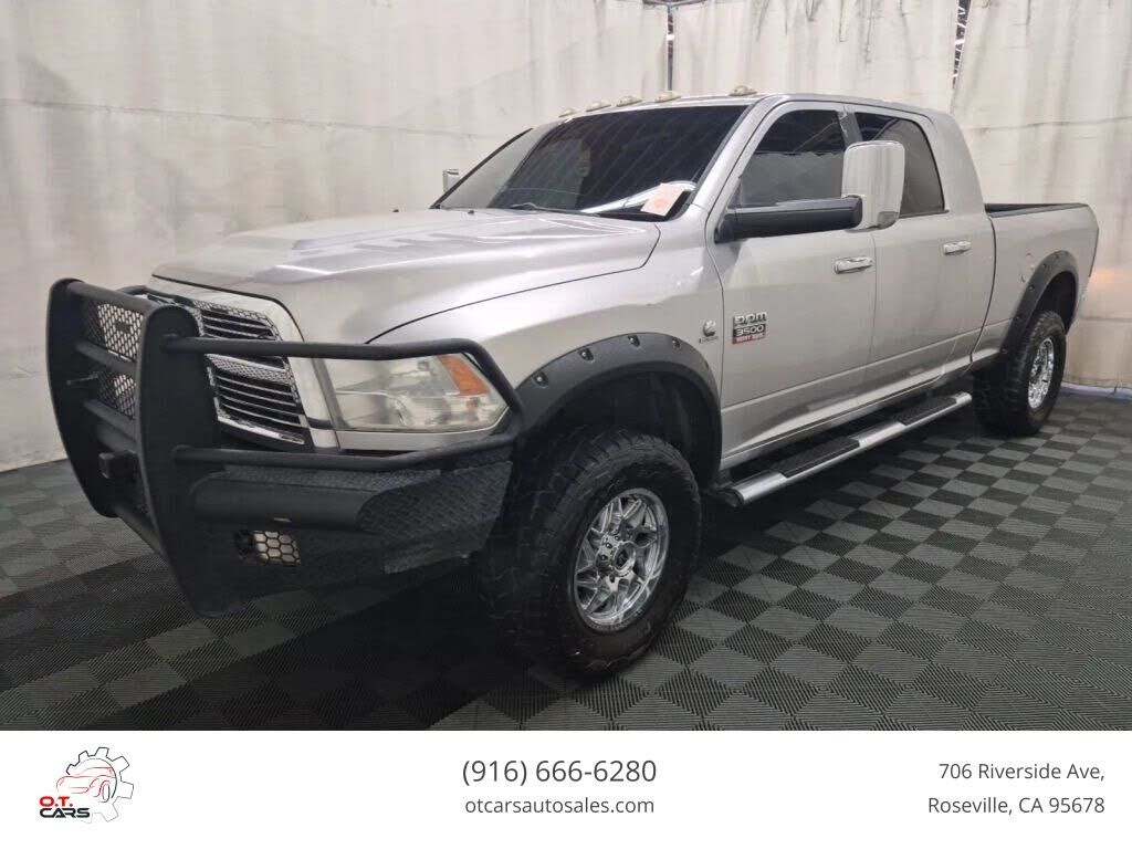 2012 DODGE Ram
