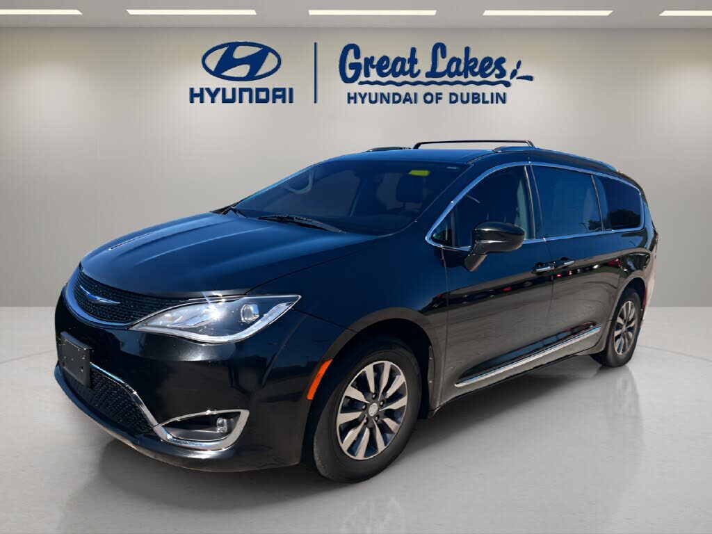 2020 CHRYSLER Pacifica