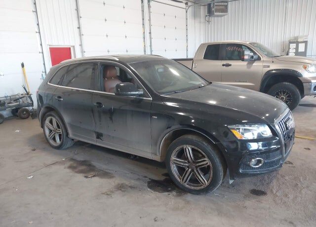 2010 AUDI Q5