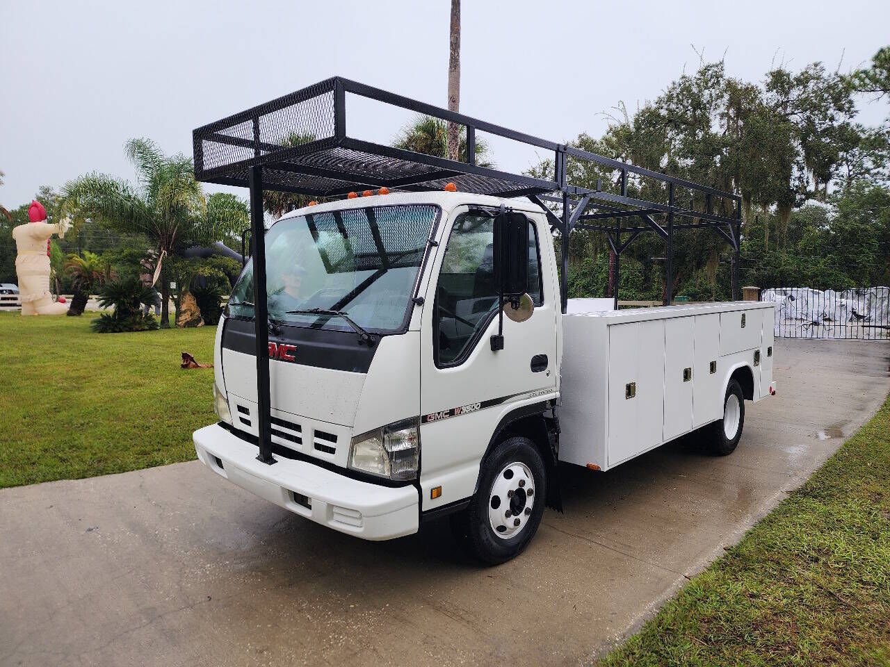 2006 GMC W4