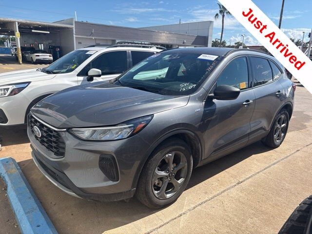 2025 FORD Escape