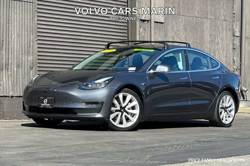 2018 TESLA Model 3