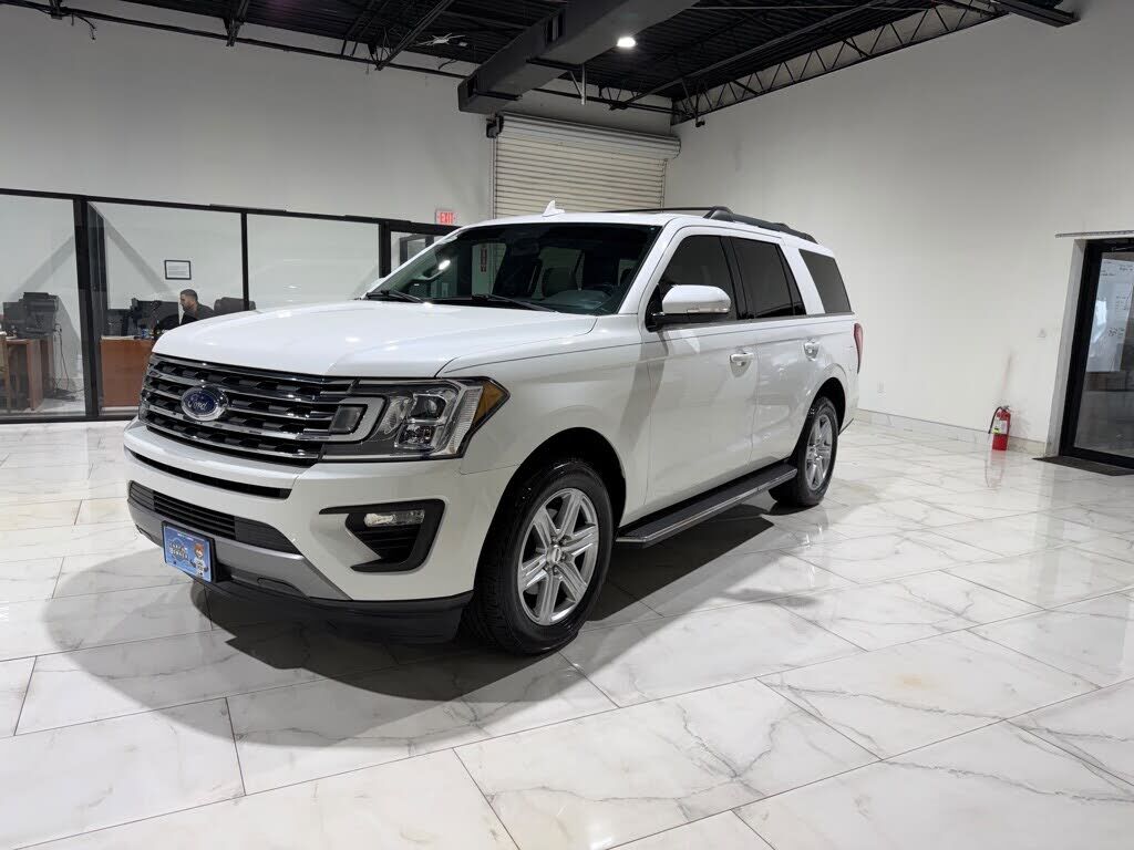 2021 FORD Expedition