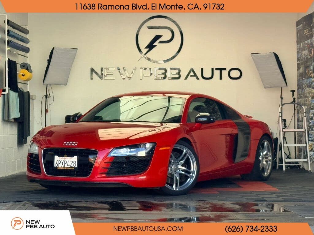 2010 AUDI R8
