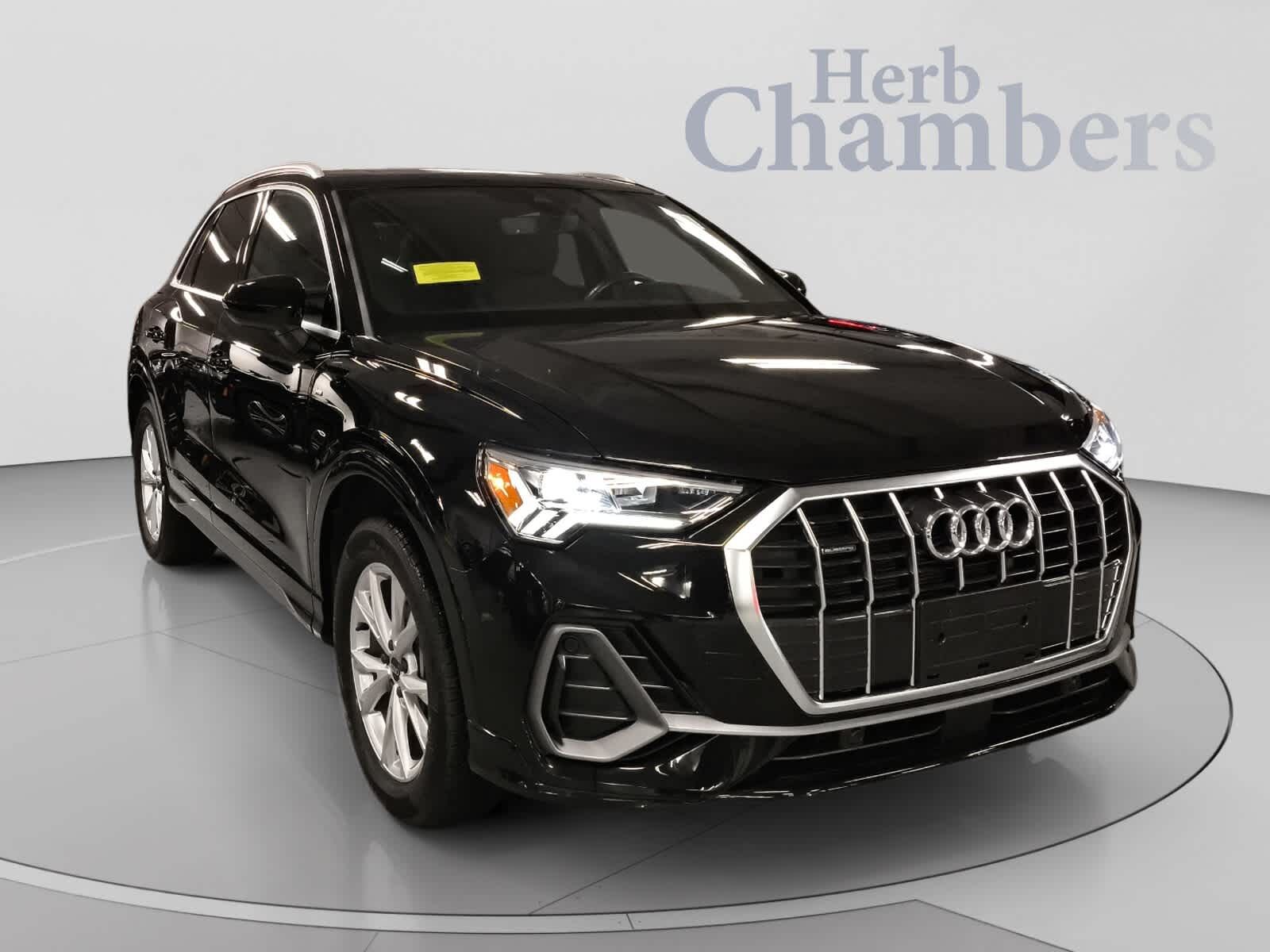 2024 AUDI Q3