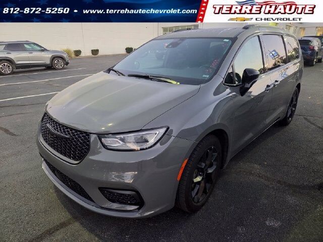 2025 CHRYSLER Pacifica