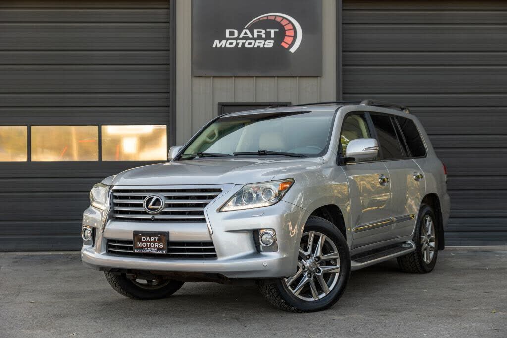 2013 LEXUS LX