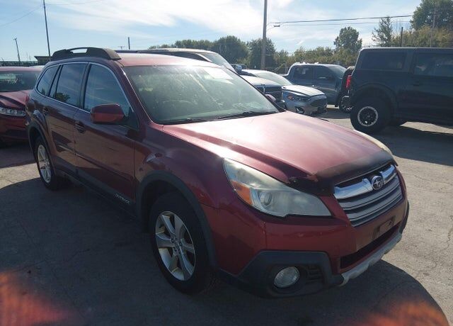 2014 SUBARU Outback